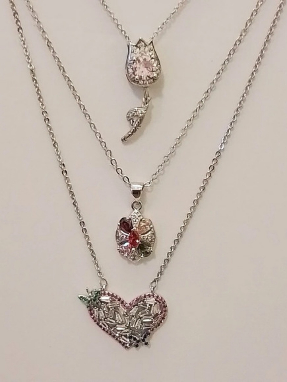 Three-Piece Pendant Necklace Set in Silver